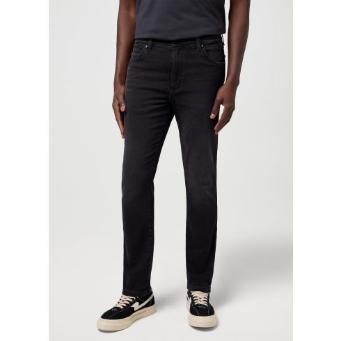 Wrangler® Férfi farmernadrág - Larston -Slim Tapered - Black Fog