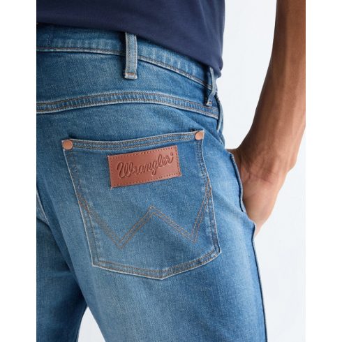 Wrangler® Férfi farmernadrág - Larston -Slim Tapered - Slate Runner
