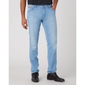 Wrangler® Texas Slim - Spot Lite